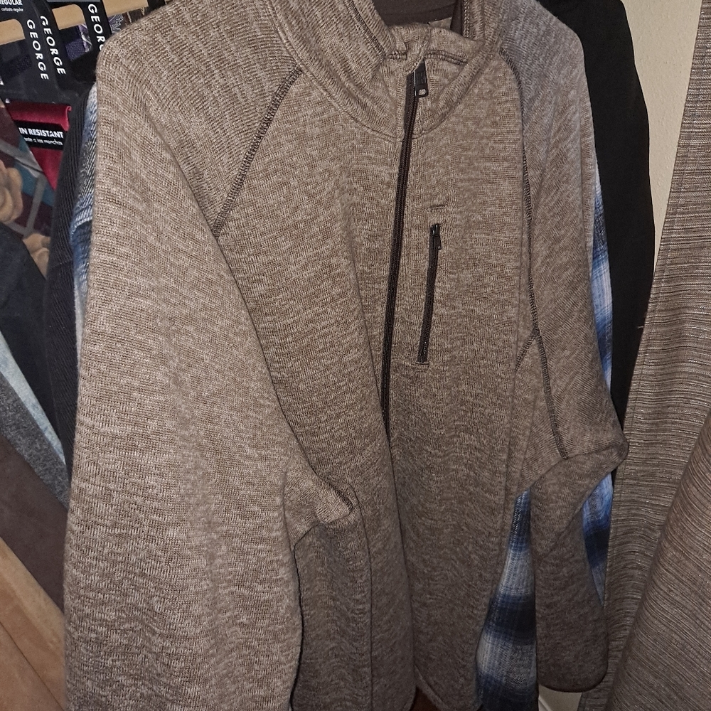 Mens Swiss Tech fleece sz xl